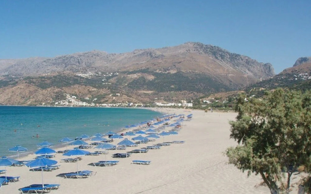 Paterakis Studios Triopetra