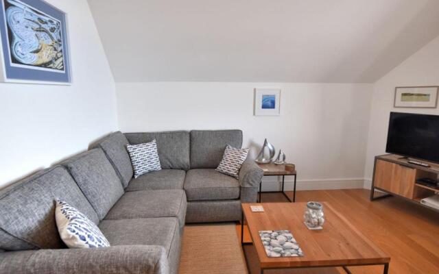 5 Coram Tower