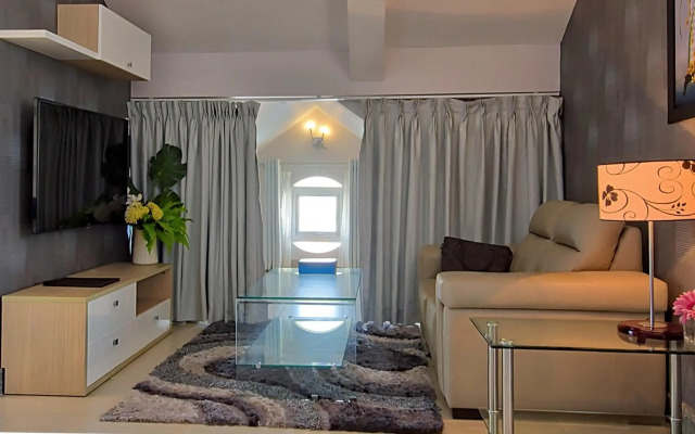 The Wind Resort - Tropical Hillside Escape