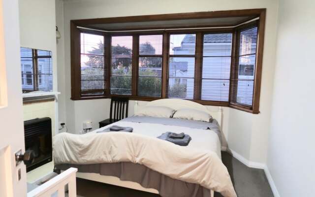 Arent Serviced House 14 Phyllis Street