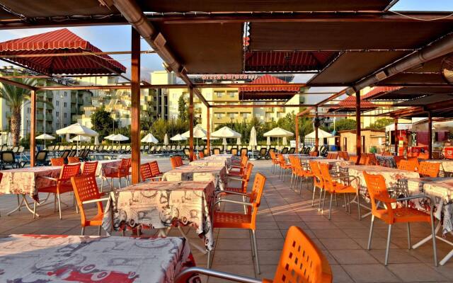 Green Garden Suites Hotel
