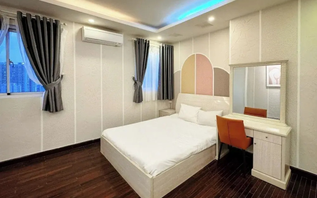 9Trip Stay in Central Garden - District 1