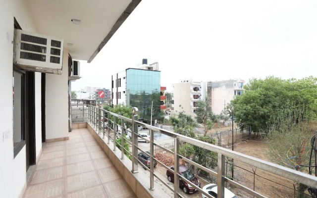 Niketan Medanta By OYO Rooms