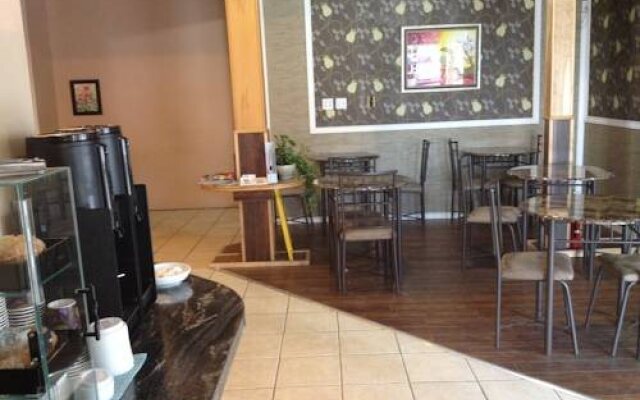 Magnuson Hotel Creston