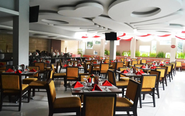 Grand Cakra Hotel