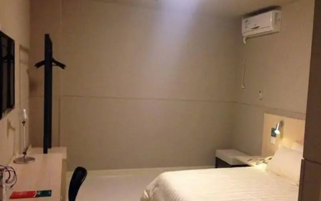 Jinjiang Inn