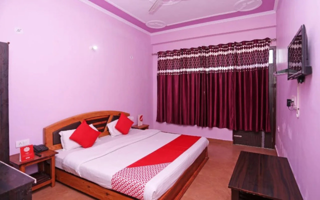 OYO 19406 Hotel Janta Palace