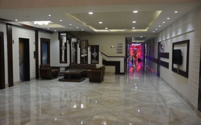 Hotel Ashish Continental
