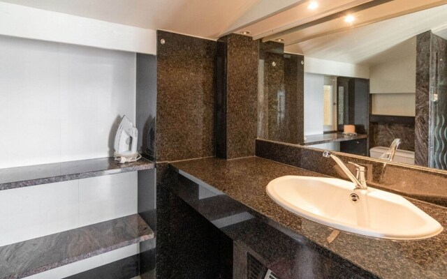 Inviting Chalet in Westouter With Garden