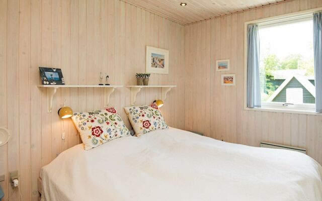 Serene Holiday Home in Grenå near Sea