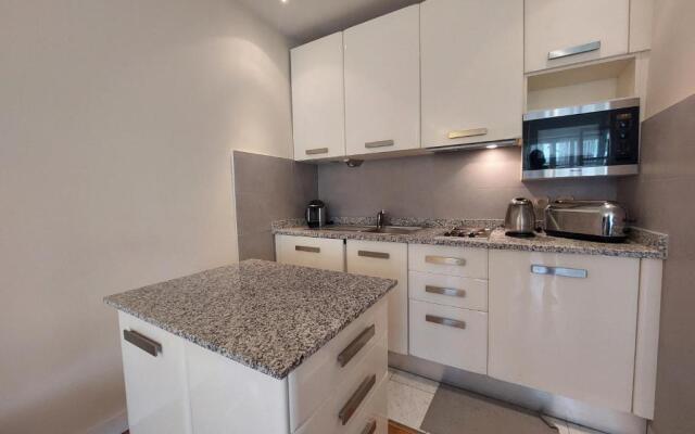 BH - CAPITOL - Central 2 Bedrooms 5 Peoples