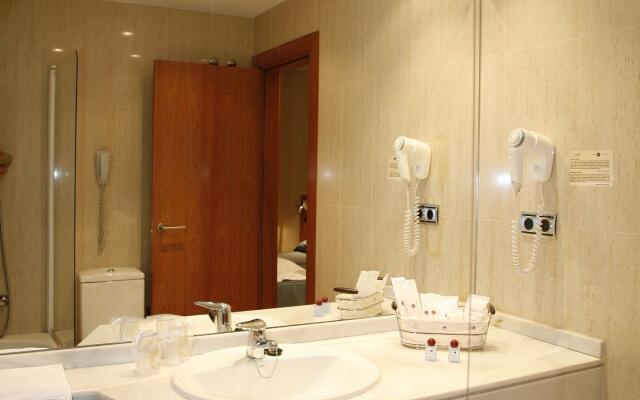 Hotel Mieres del Camino