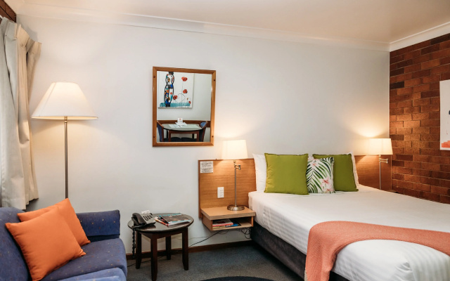 Country Pathfinder Motor Inn