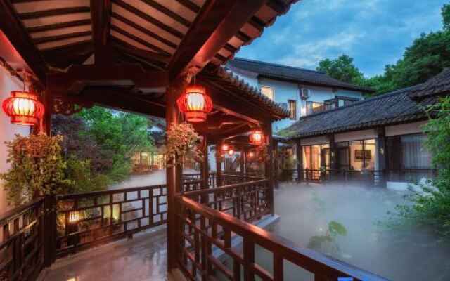 Youjian Jiangnan Hostel