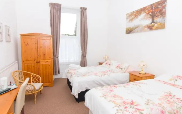Strathdon Guest House