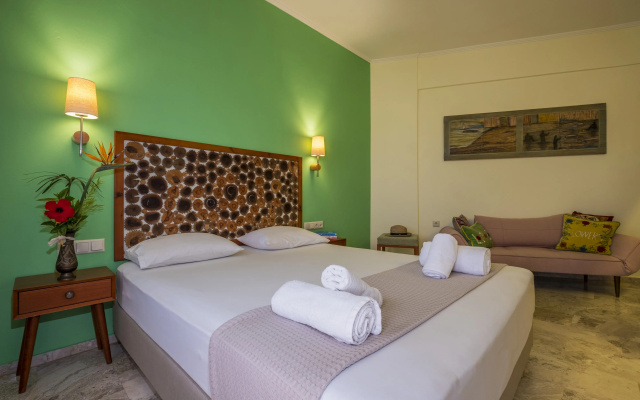 Aris Hotel