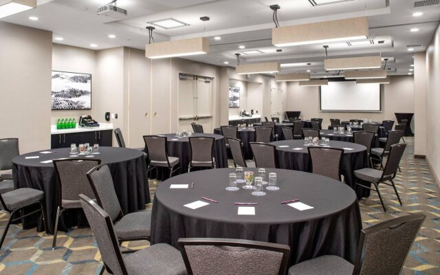 Residence Inn by Marriott Toronto Mississauga West