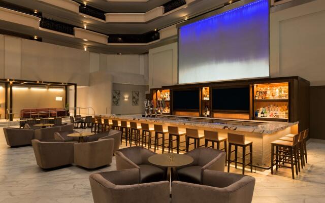 Embassy Suites by Hilton Phoenix Downtown North