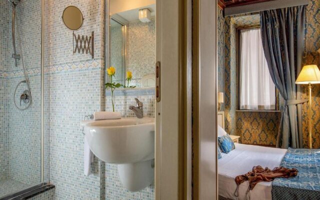 Guest house Residenza Canova Tadolini