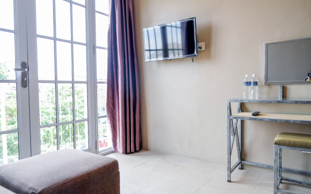 Graceland Inn Batam RedPartner