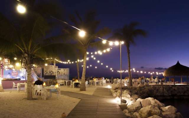 Blue Bay Lodges