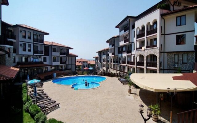 ARENA Aparthotel