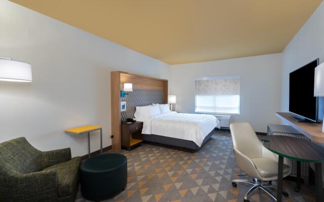 Holiday Inn Batesville by IHG