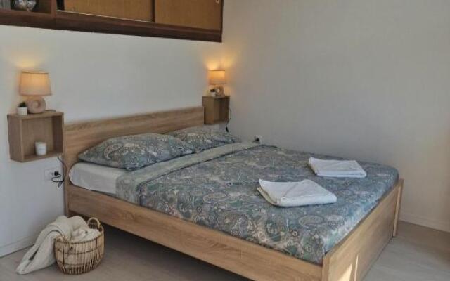 Studio apartman Karla