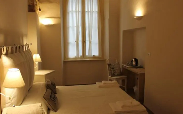 Botton d Oro Gombito 3