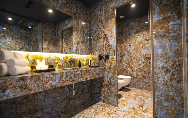 Arka Art Hotel