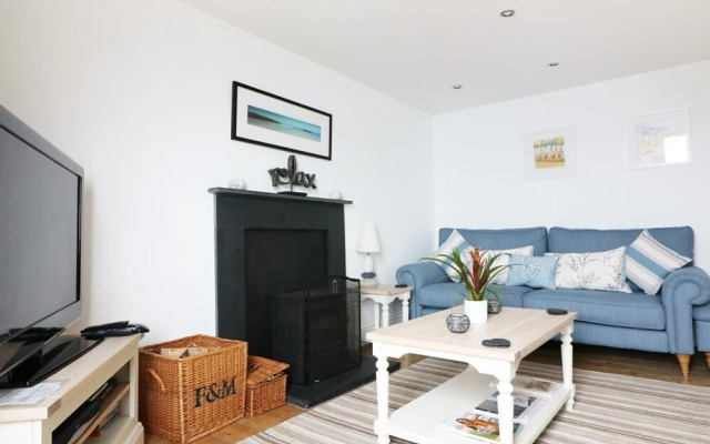 4 Coastguard Cottages