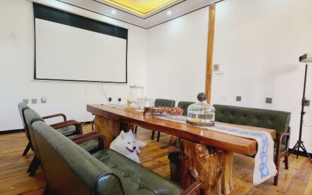 Dali Shuanglang Guichao Yiju Inn