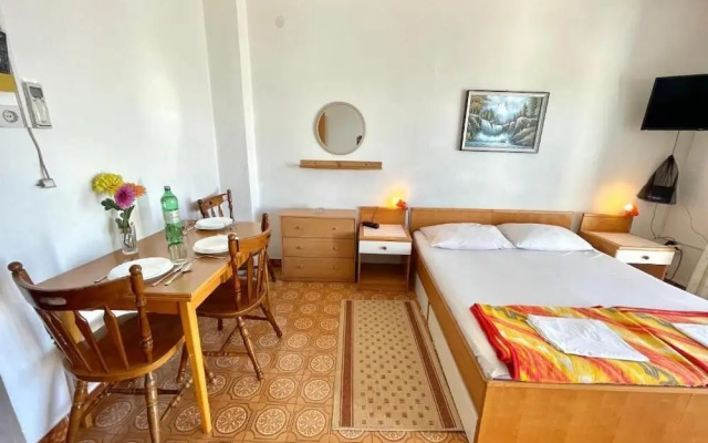 Apartment Luky 5