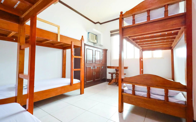 Mayon Backpackers Hostel
