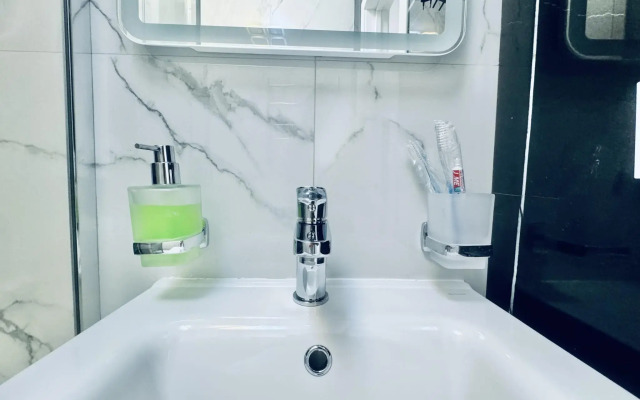 Vegas apartments (Вегас апартментс) на улице Бурнаковская 109