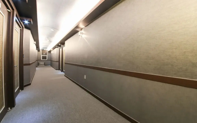 Gung Business Hotel