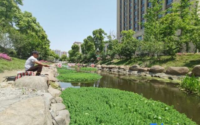 Manxi Hotel (Hangzhou Xiaoshan Airport Yipeng Subway Station)