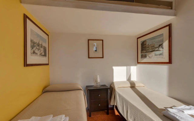 Rome Accommodation - Monti