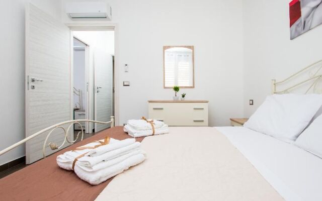 Galileo Suites Apartments