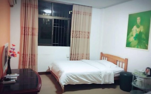 Jixing Hostel – Guest Rooms – Shantou