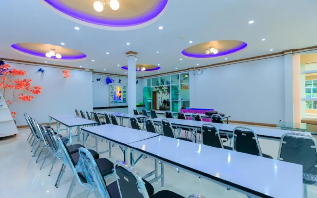 Saline Hot Spring Resort