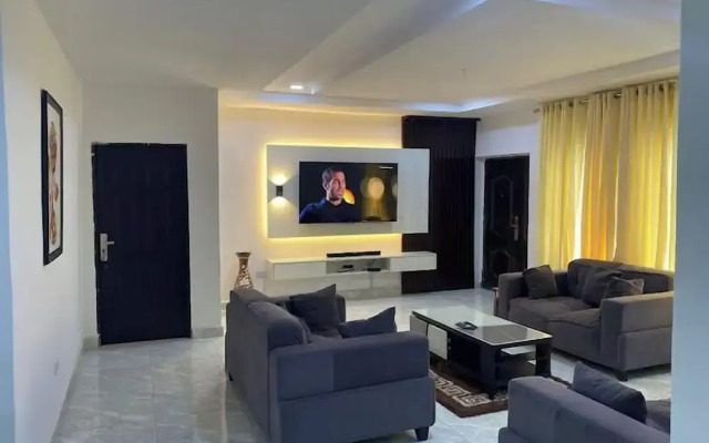 Lavish Apartment