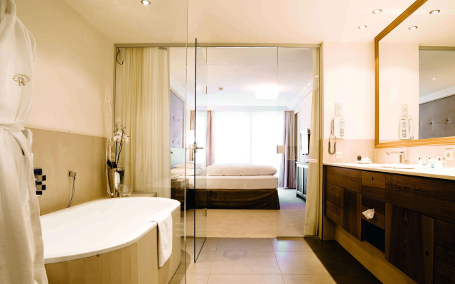 Hotel Trofana Royal