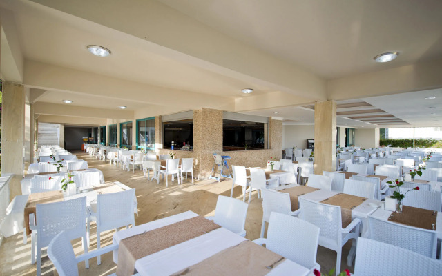 Pyxis Point Hotel - All Inclusive