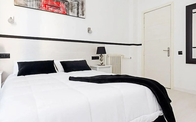Hostal Gran Via 63 Rooms