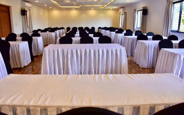 Village Royale Resort