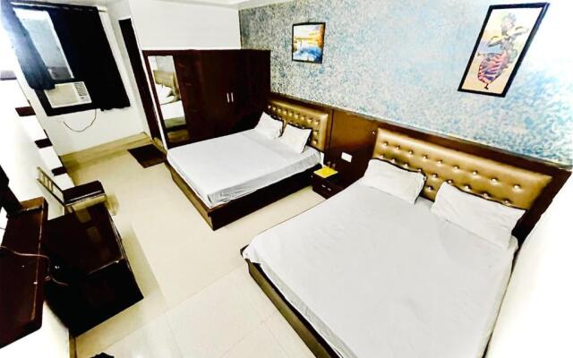 Blossom Rooms The Family Hotel, 500 Mtr From Tajmahal