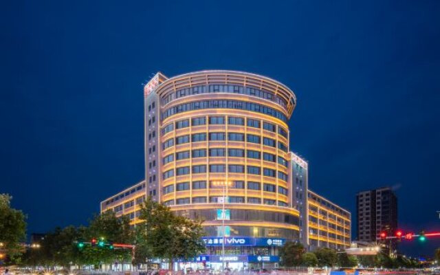 Yingjun International Hotel