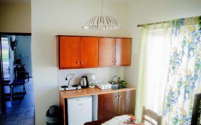 Yiannis Apartments