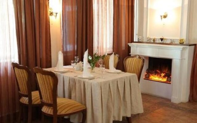 Отель Калимера